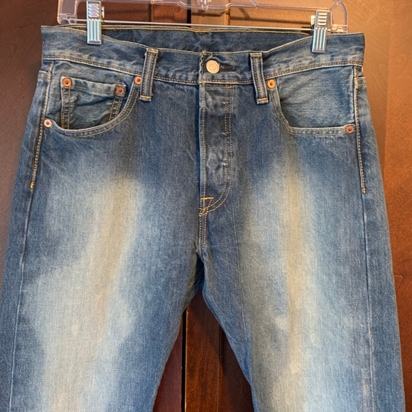 Levi's Stonewash Button Fly 501 Jeans 30/28 - Picture 2 of 8